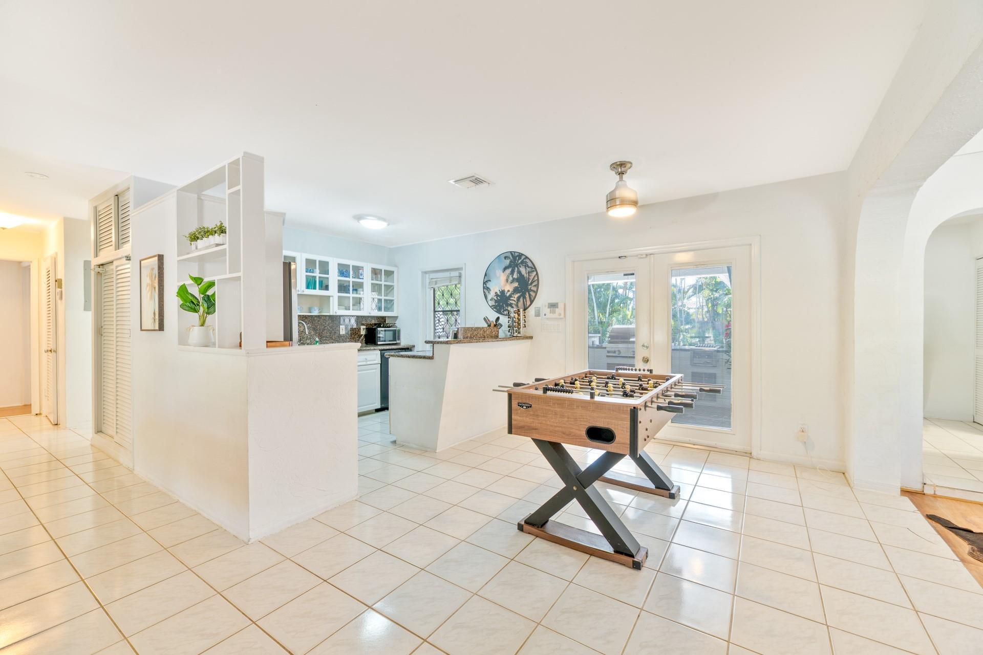 1574 NE 38th Street, Oakland Park, FL 33334, Oakland Park - Photo 3