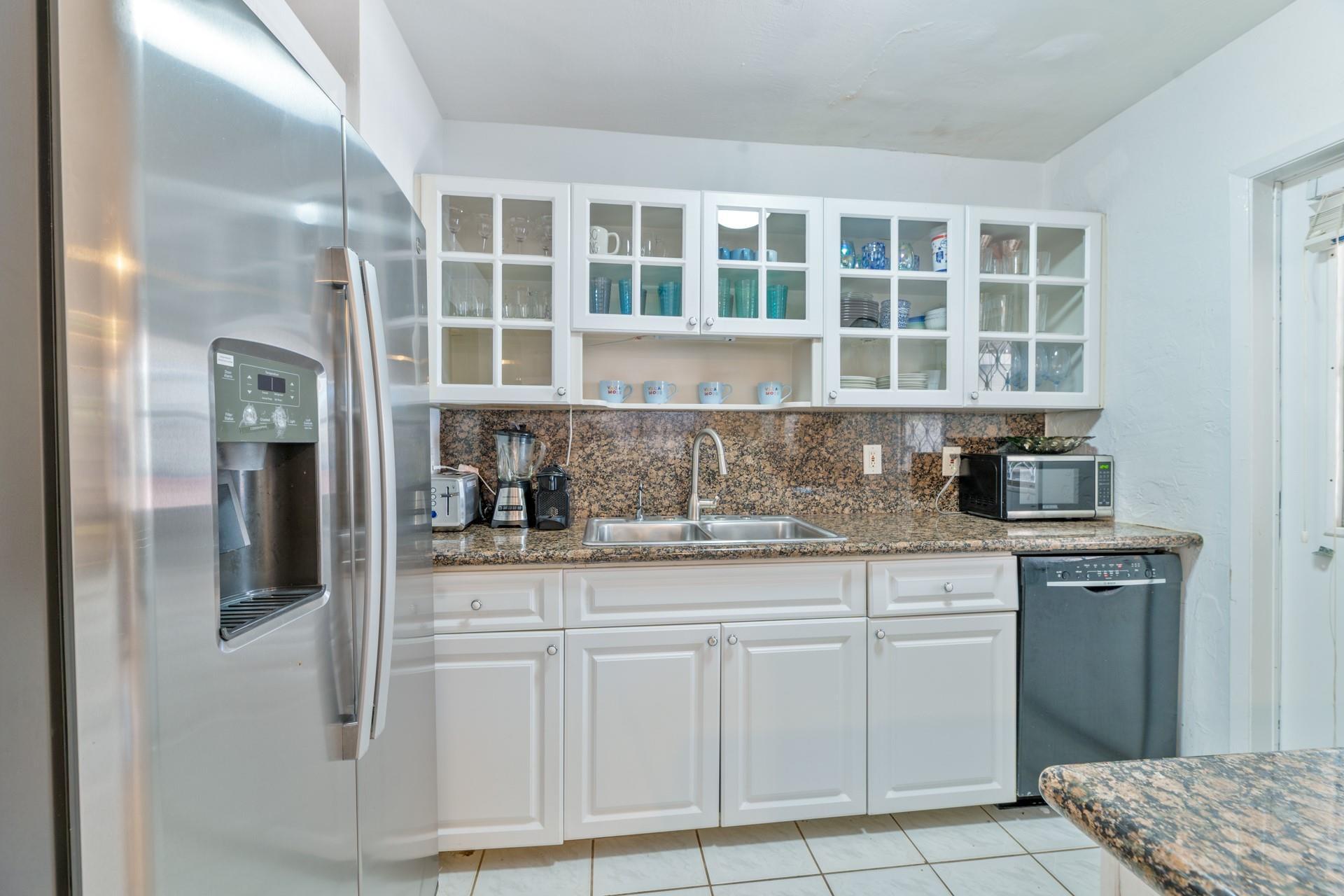 1574 NE 38th Street, Oakland Park, FL 33334, Oakland Park - Photo 4