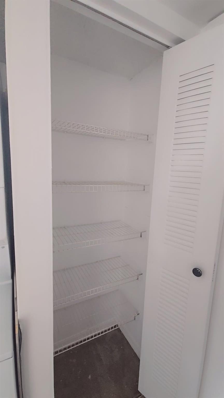 3700 N 56th Avenue 1015, Hollywood, FL 33021, Hollywood - Photo 3