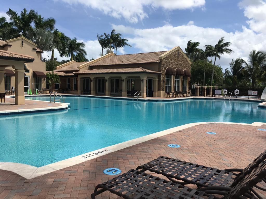 1690 NE 33rd Avenue 104-6, Homestead, FL 33033, Homestead - Photo 5