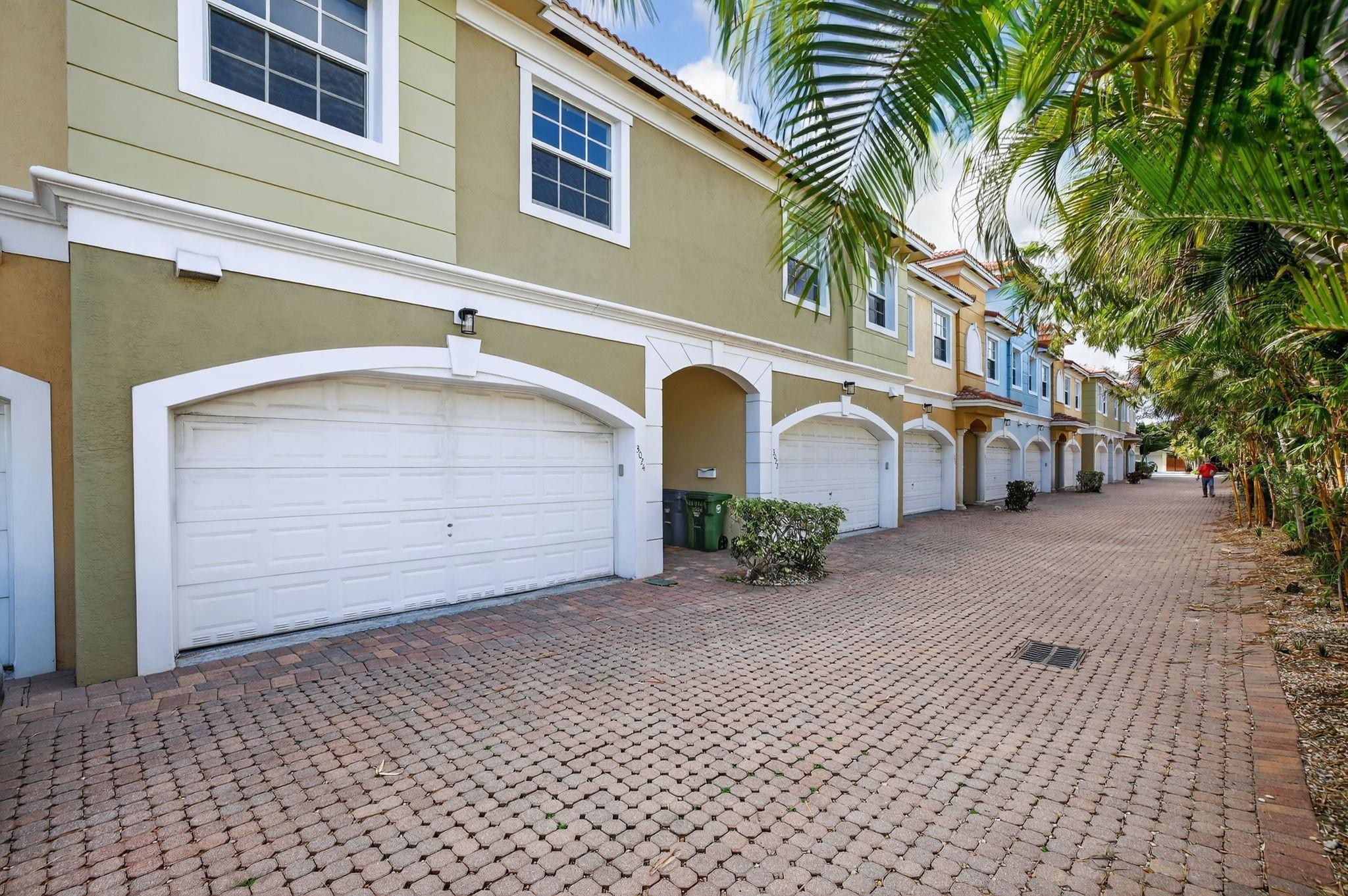 3024 NE 5th Terrace 10, Wilton Manors, FL 33334, Wilton Manors - Photo 2