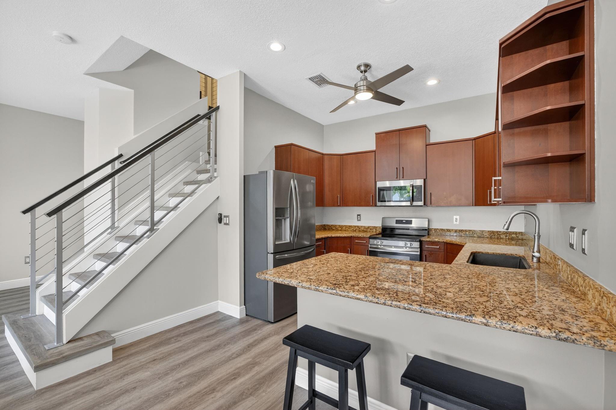 3024 NE 5th Terrace 10, Wilton Manors, FL 33334, Wilton Manors - Photo 4