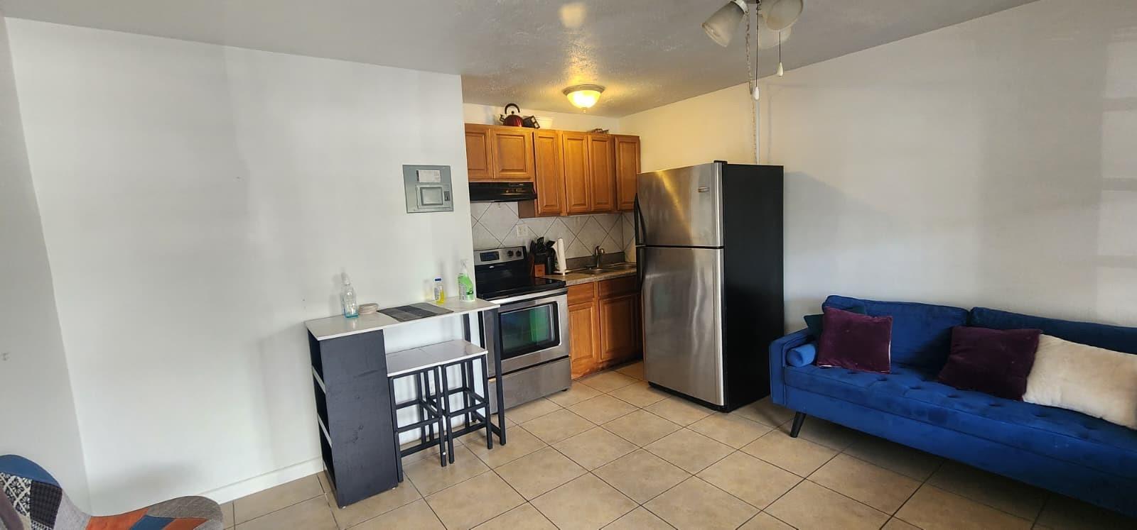 2036 NE 26th Street 1, Wilton Manors, FL 33305, Wilton Manors - Photo 3