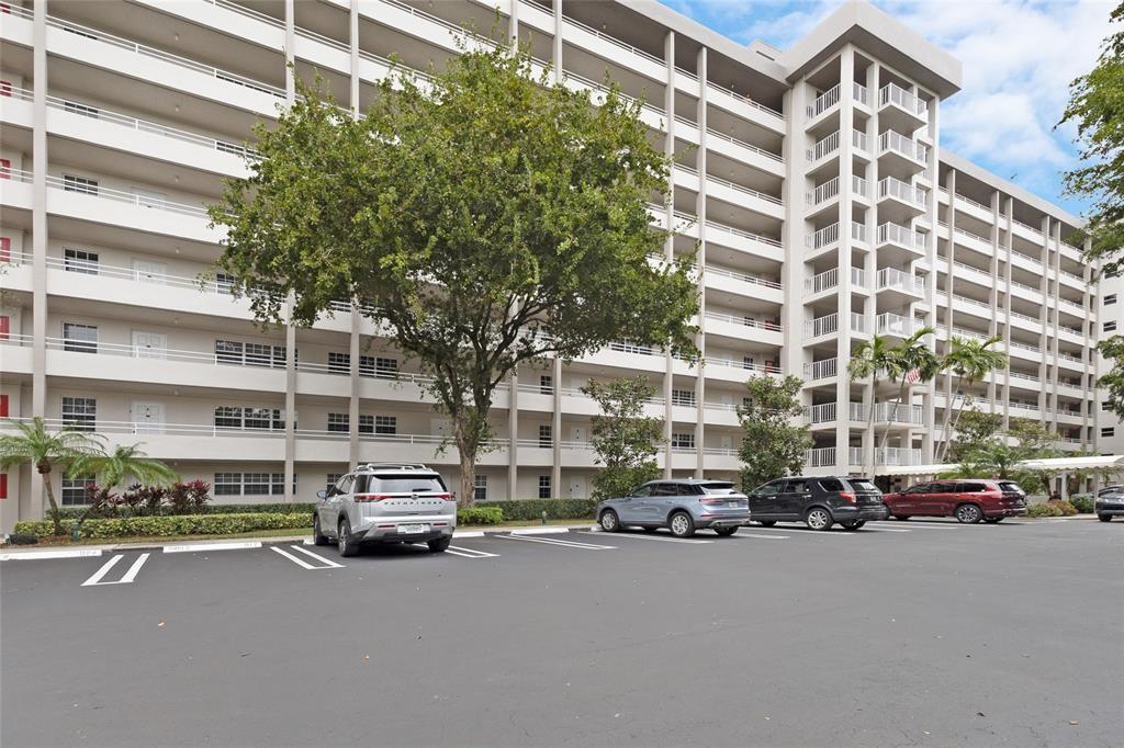 605 Oaks Drive 406, Pompano Beach, FL 33069, Pompano Beach - Photo 5