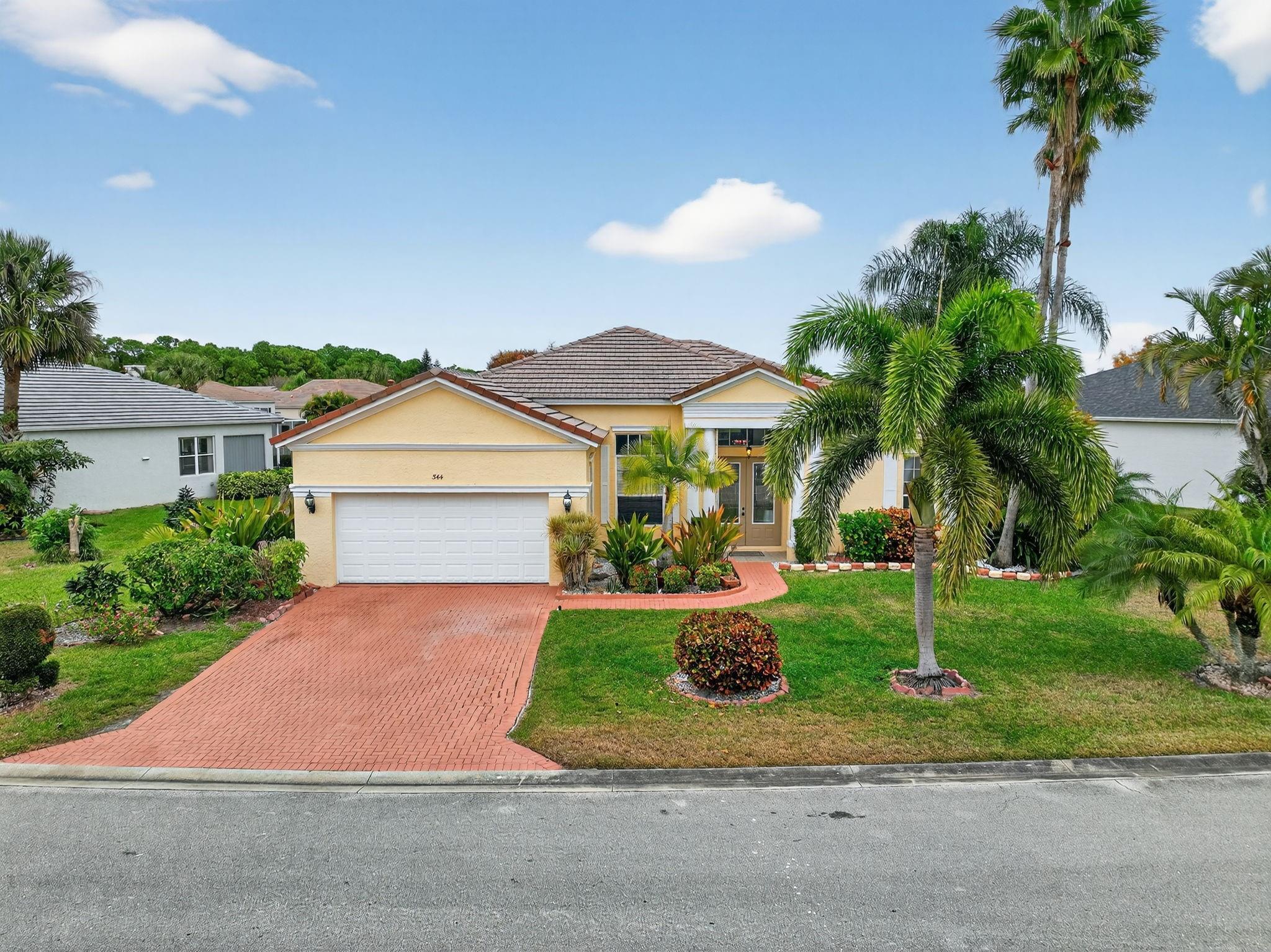 544 SW Lake Manatee Way, Port St. Lucie, FL 34986, Port St. Lucie - Photo 2