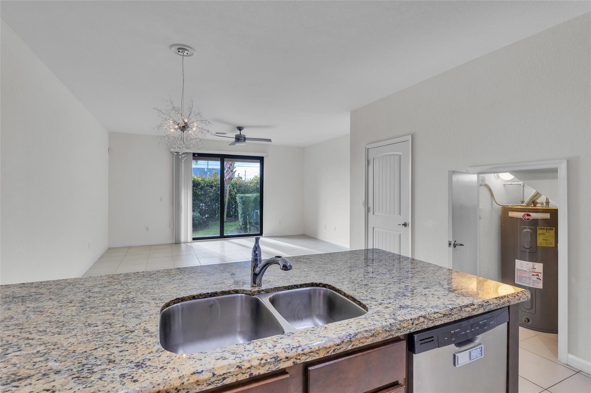 4234 N Dixie Highway 122, Oakland Park, FL 33334, Oakland Park - Photo 4