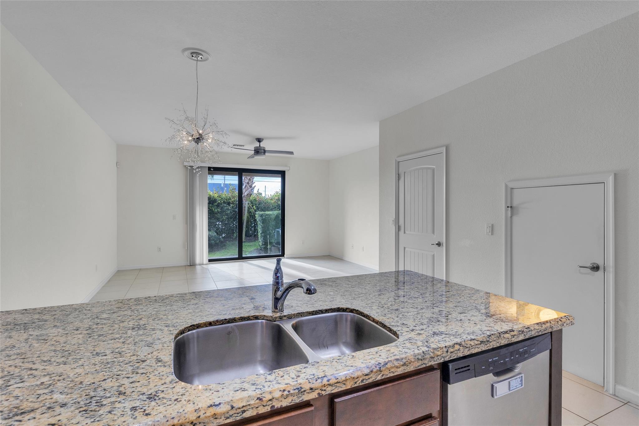 4234 N Dixie Highway 122, Oakland Park, FL 33334, Oakland Park - Photo 5