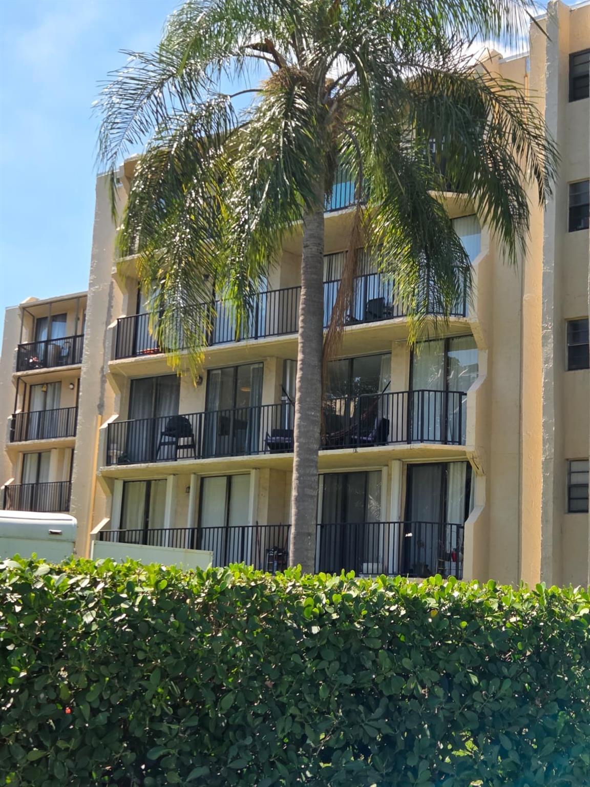 3500 Blue Lake Drive 304, Pompano Beach, FL 33064, Pompano Beach