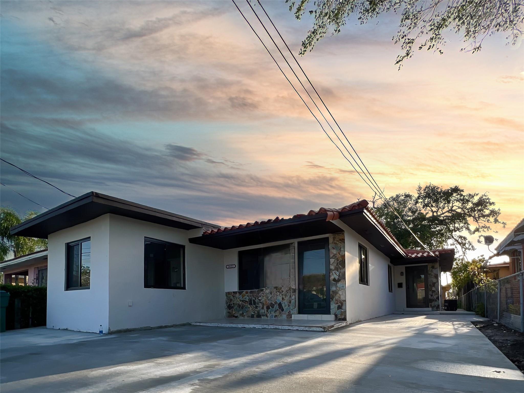 2620 SW 32nd Avenue, Miami, FL 33133, Miami