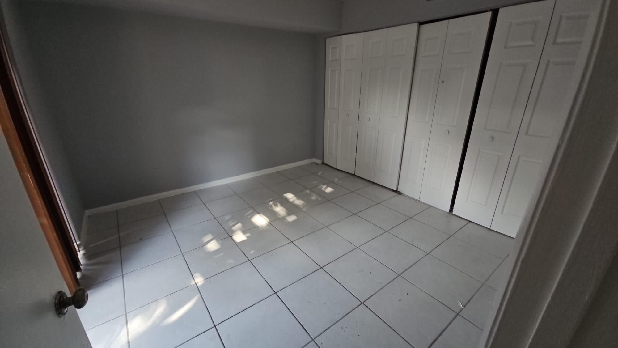 862 SW 118th Terrace, Davie, FL 33325, Davie - Photo 3