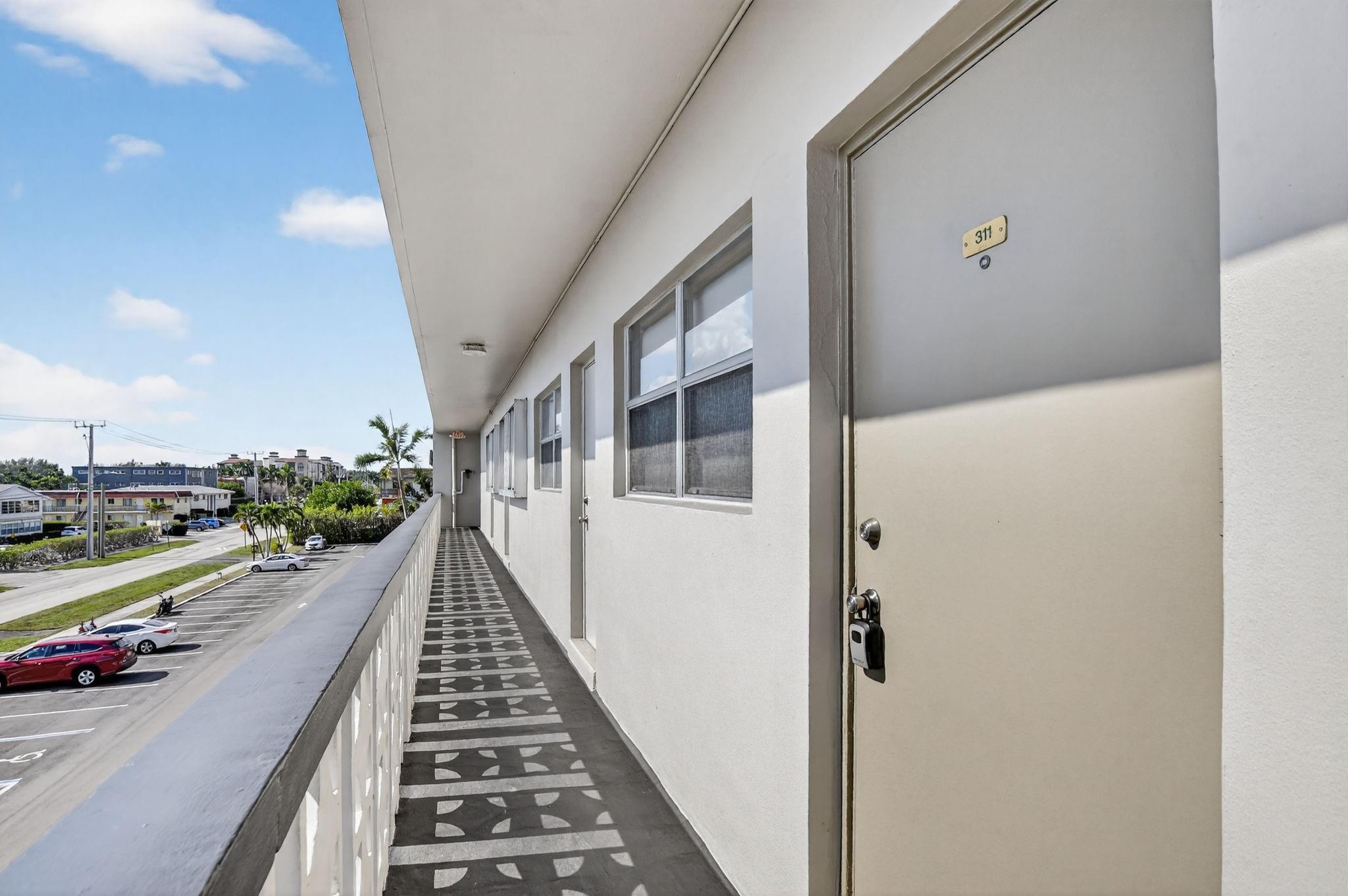 941 Crystal Lake Drive 311, Deerfield Beach, FL 33064, Deerfield Beach - Photo 3