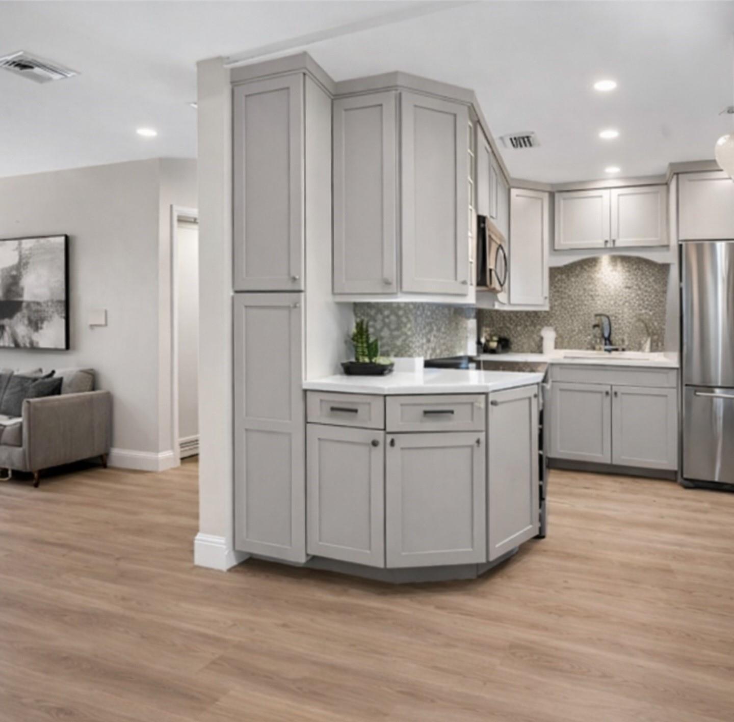 941 Crystal Lake Drive 311, Deerfield Beach, FL 33064, Deerfield Beach - Photo 5