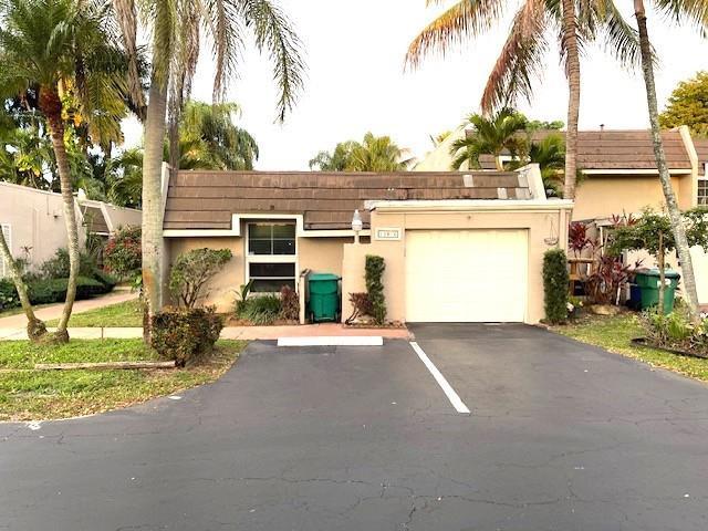 19816 Bobolink Drive, Hialeah, FL 33015, Hialeah