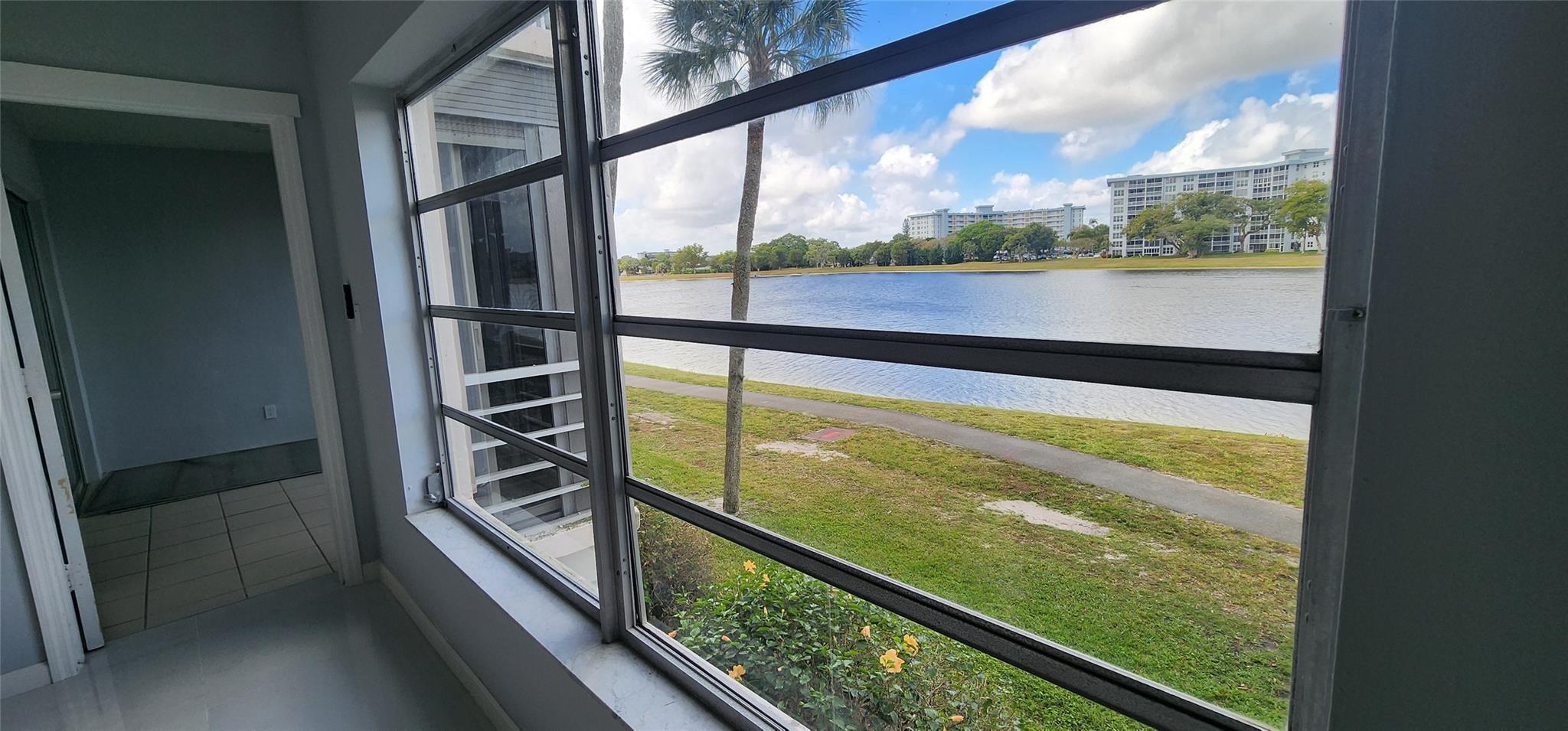 2801 N Palm Aire Drive 205, Pompano Beach, FL 33069, Pompano Beach - Photo 2