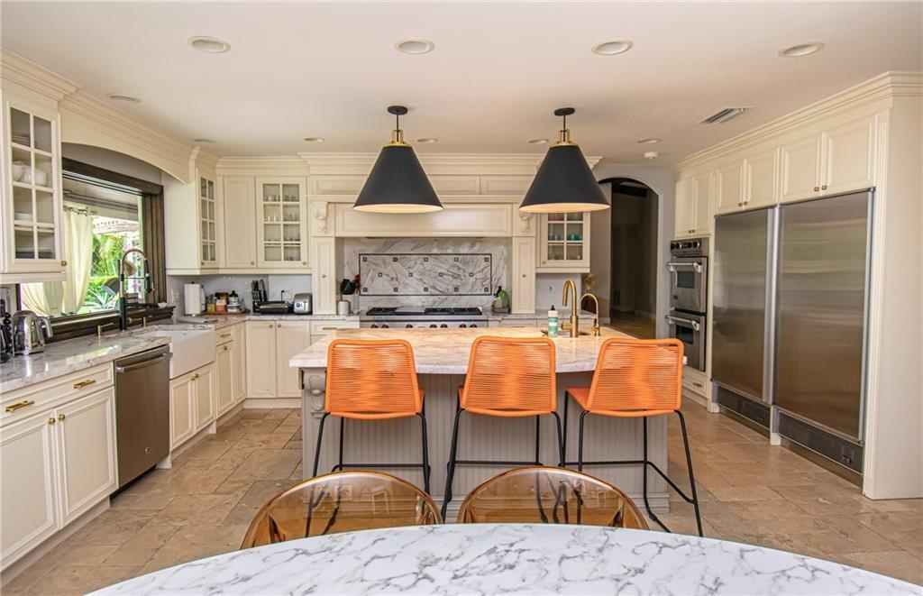 8208 Twin Lake Drive, Boca Raton, FL 33496, Boca Raton - Photo 3