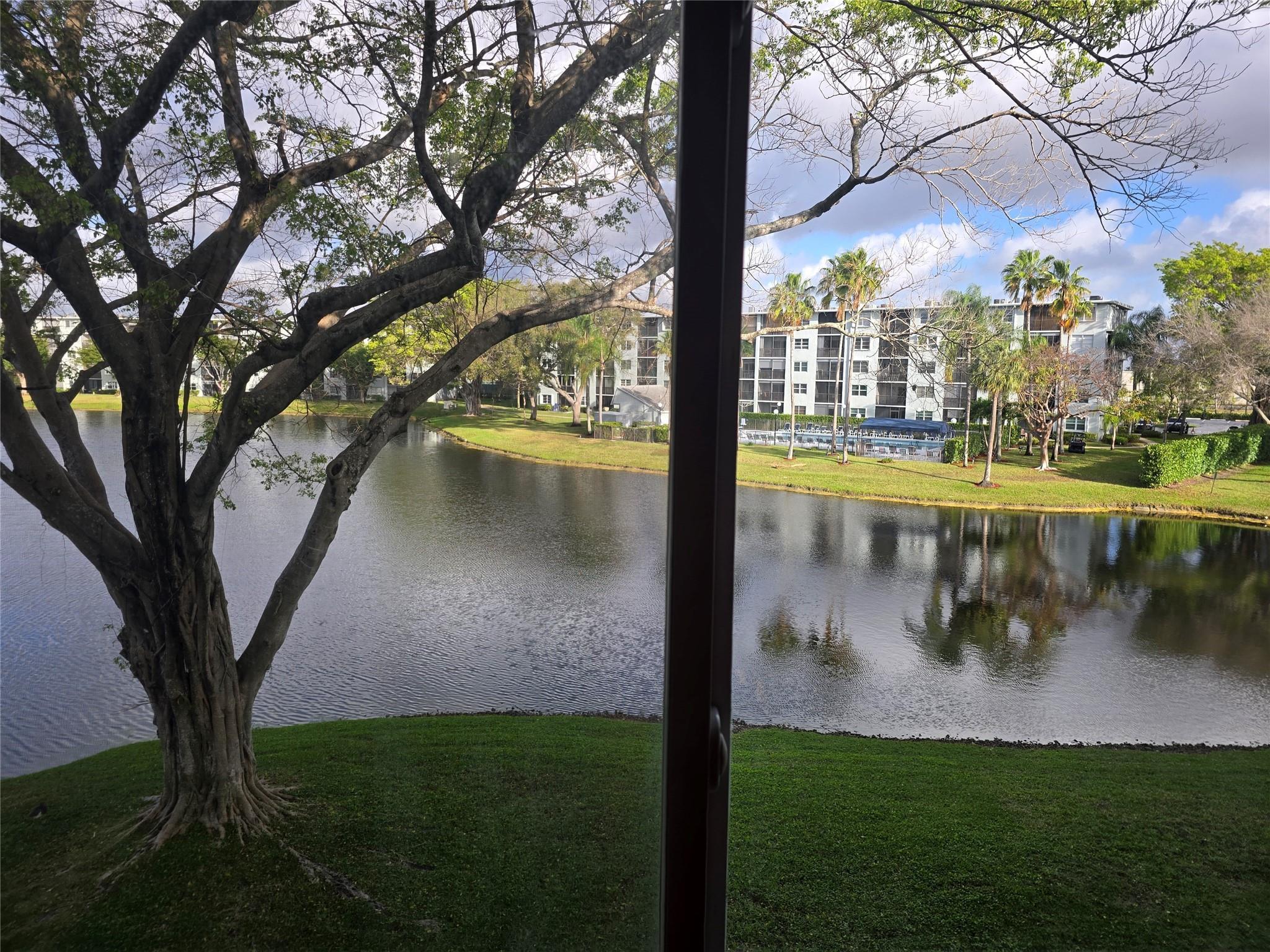 2104 S Cypress Bend Drive 301, Pompano Beach, FL 33069, Pompano Beach