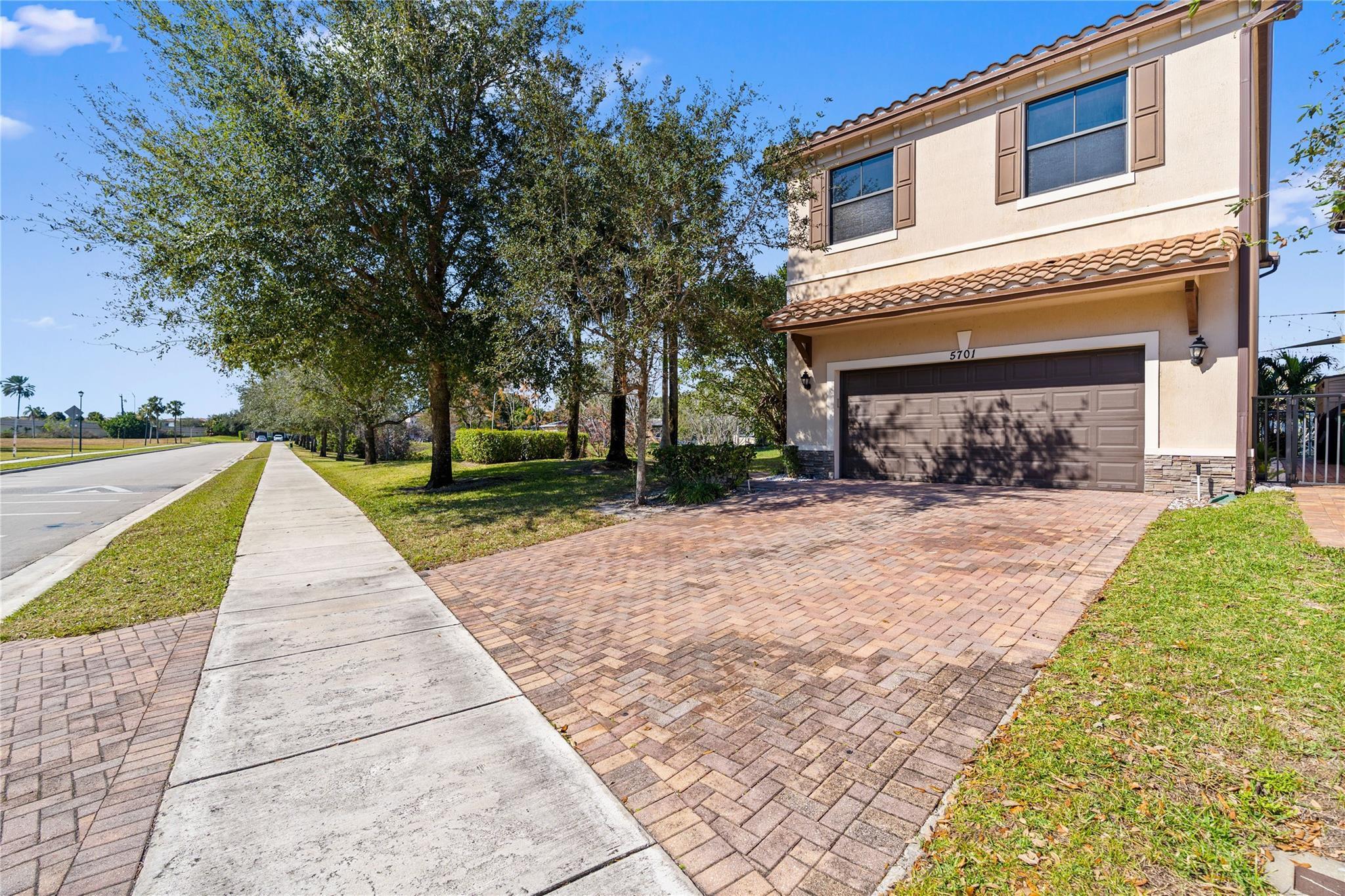 5701 NW 47th Avenue, Tamarac, FL 33319, Tamarac