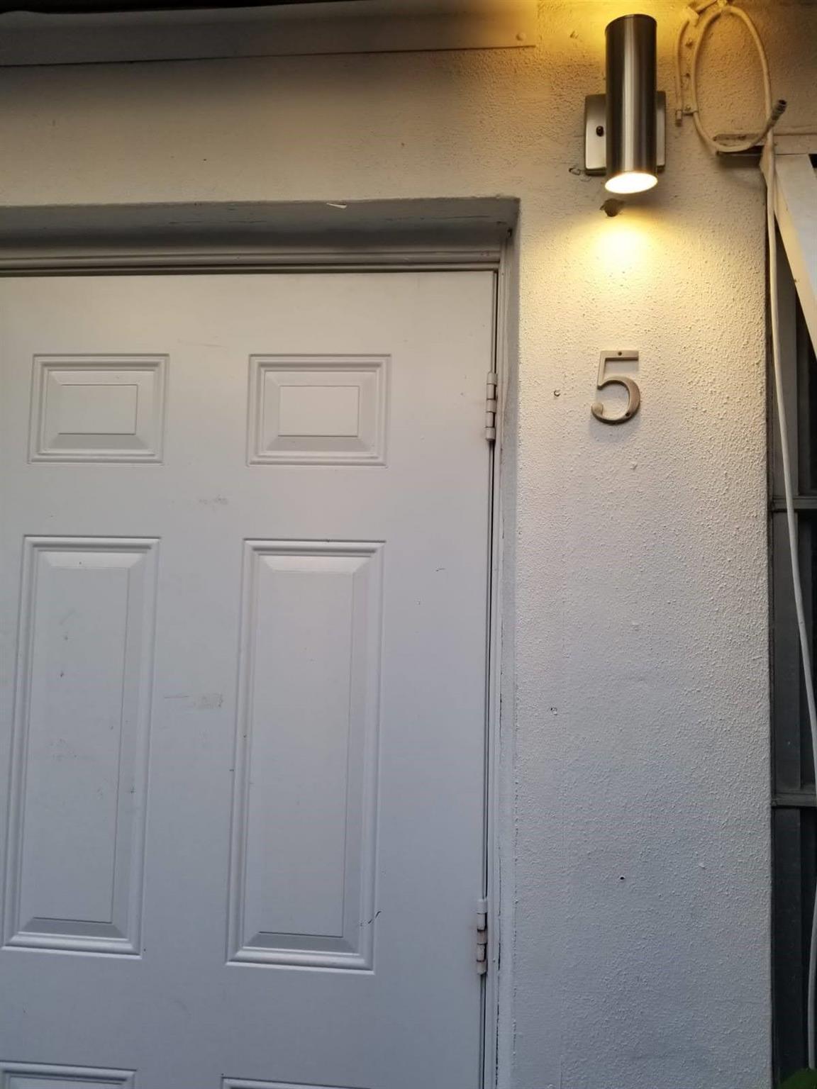 1964 NE 172nd Street 5, North Miami Beach, FL 33162, North Miami Beach