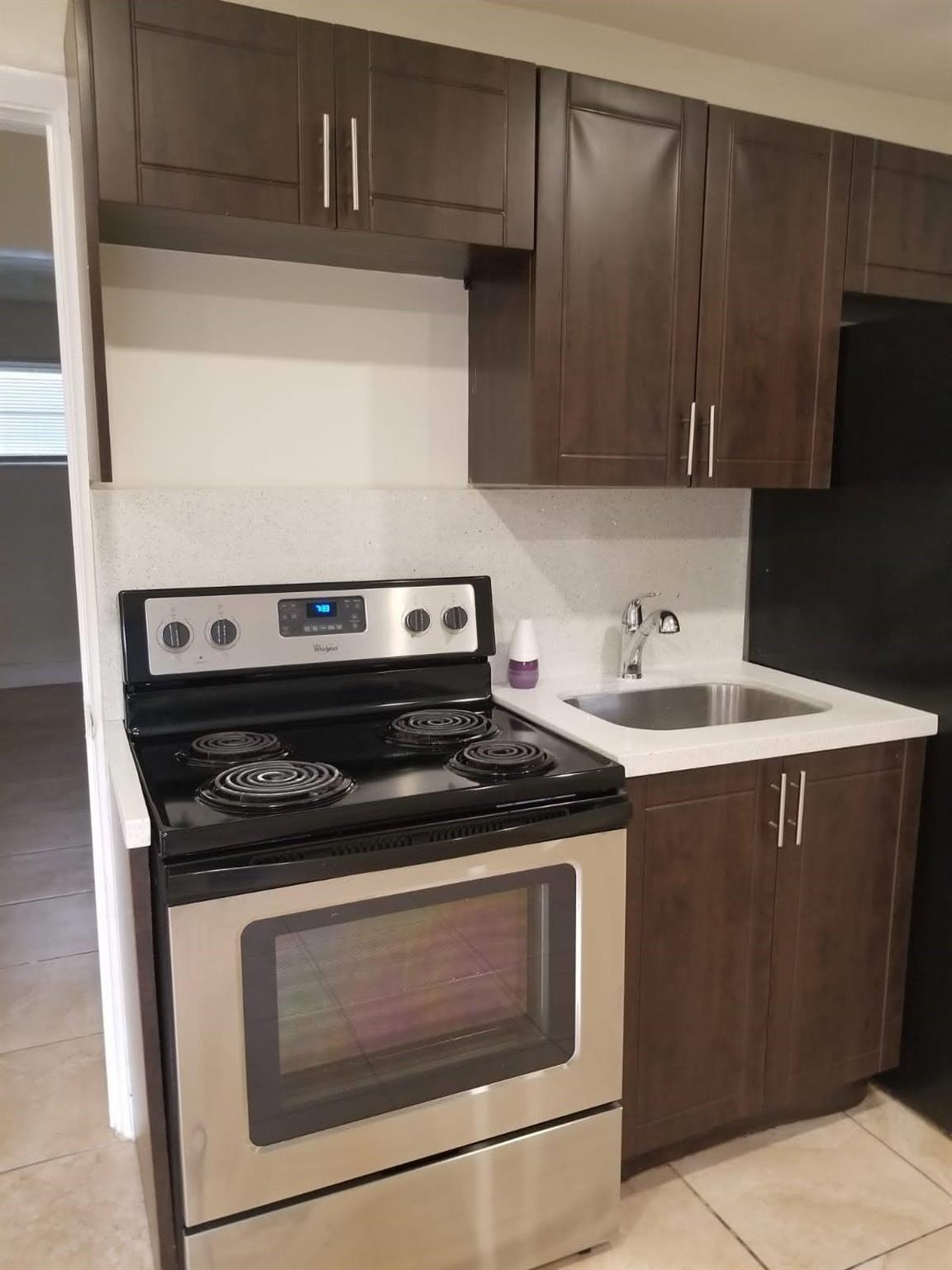 1964 NE 172nd Street 5, North Miami Beach, FL 33162, North Miami Beach - Photo 2