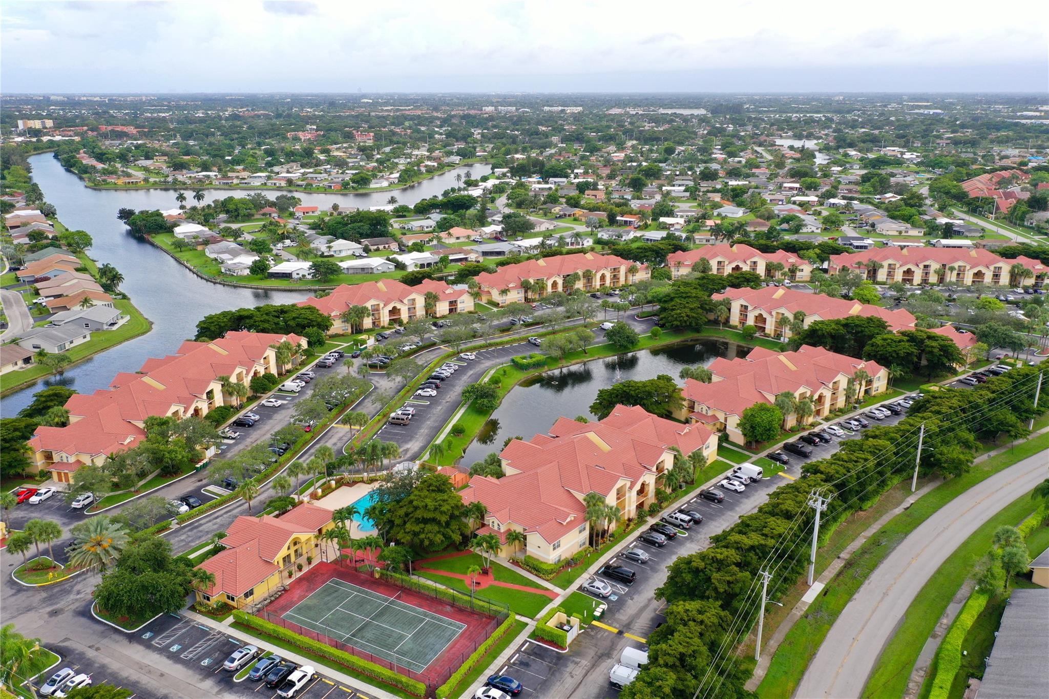 7640 Westwood Drive 411, Tamarac, FL 33321, Tamarac - Photo 4