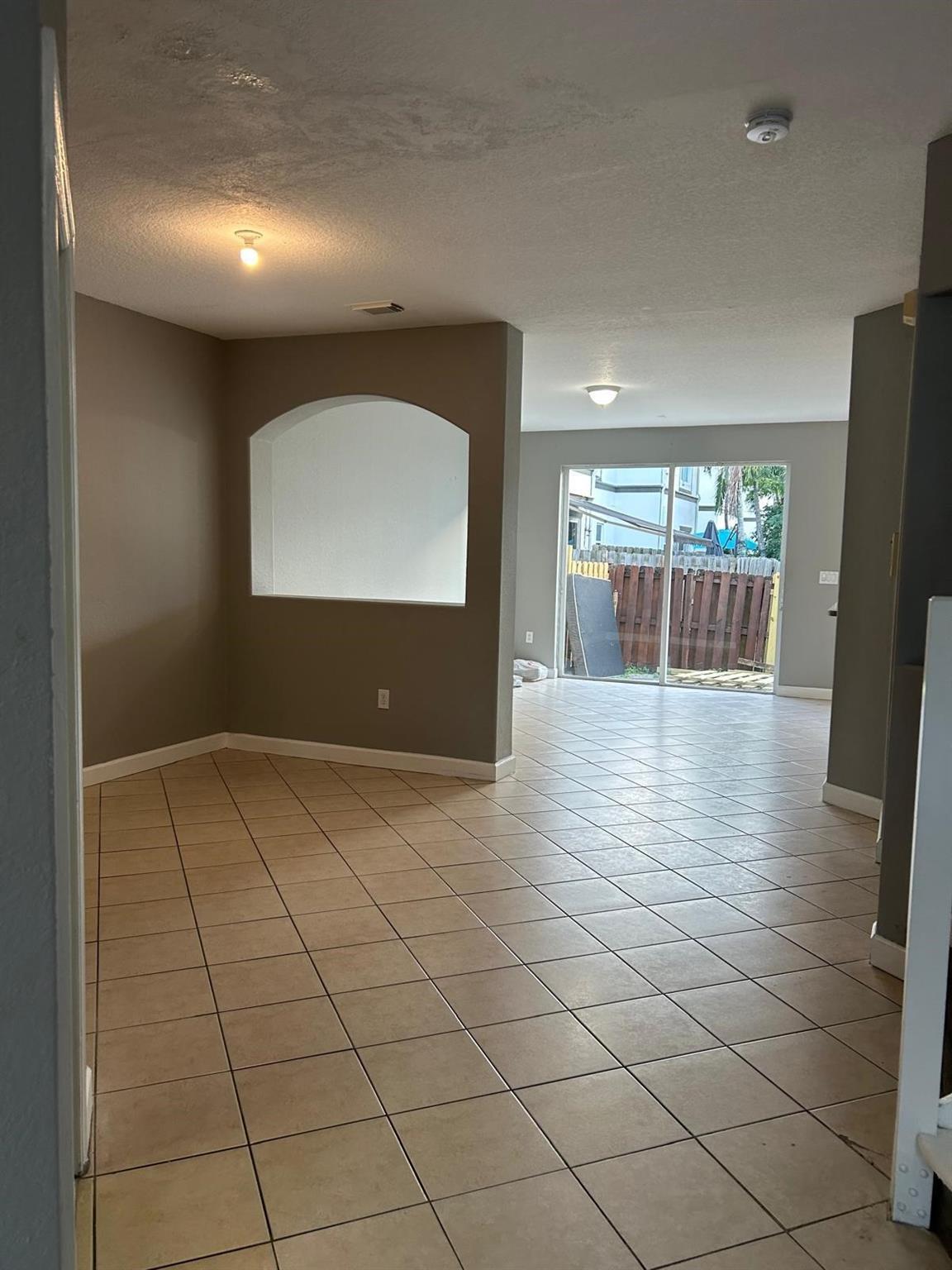 11486 NW 77th Street, Doral, FL 33178, Doral - Photo 5