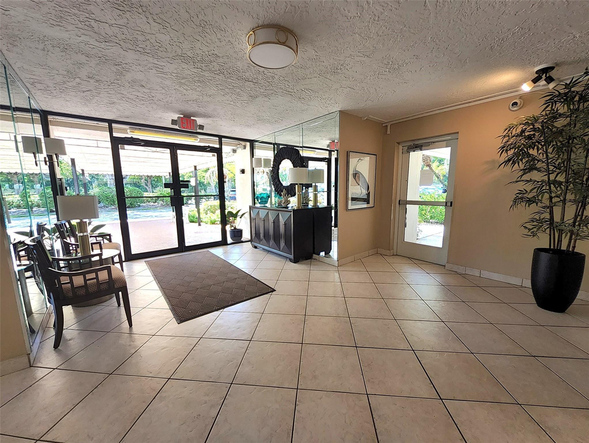 3151 S Palm Aire Drive 107, Pompano Beach, FL 33069, Pompano Beach - Photo 2