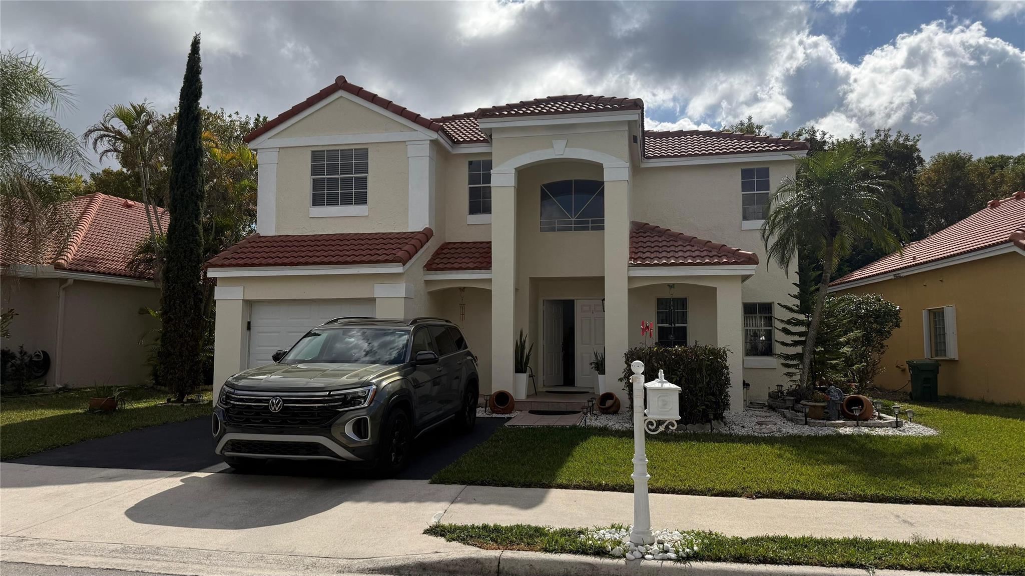 593 Bedford Avenue, Weston, FL 33326, Weston - Photo 2
