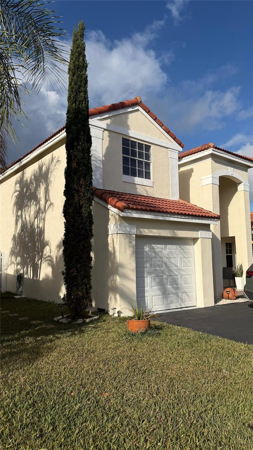 593 Bedford Avenue, Weston, FL 33326, Weston - Photo 3