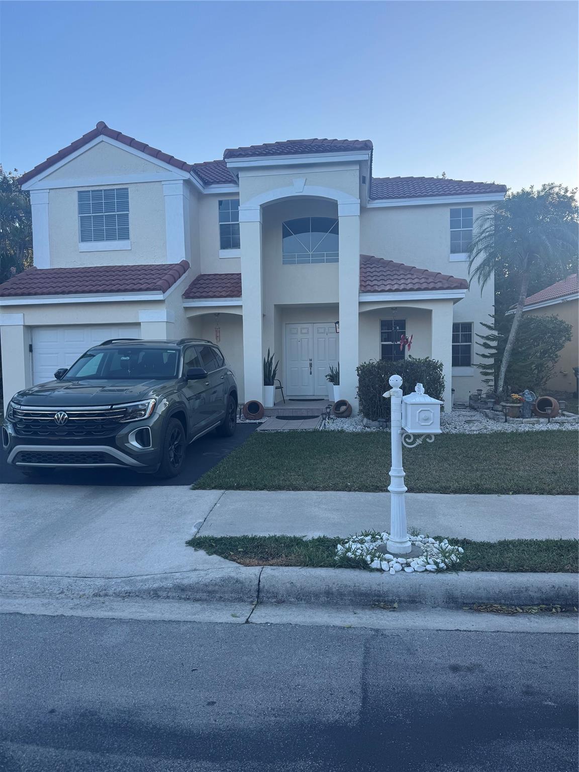 593 Bedford Avenue, Weston, FL 33326, Weston - Photo 5