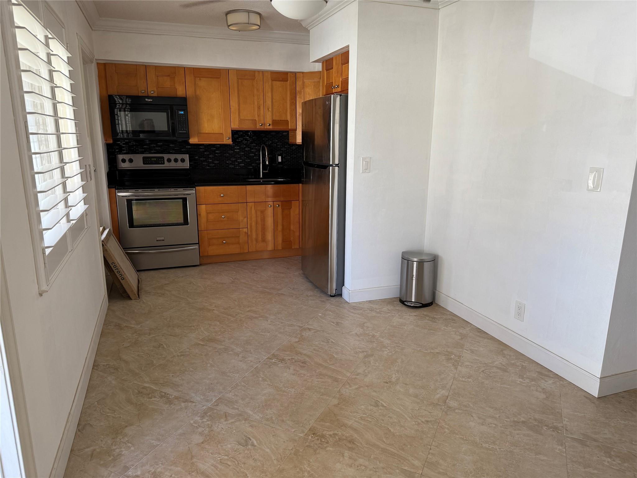 2131 NE 42nd Court 202e, Lighthouse Point, FL 33064, Lighthouse Point - Photo 3