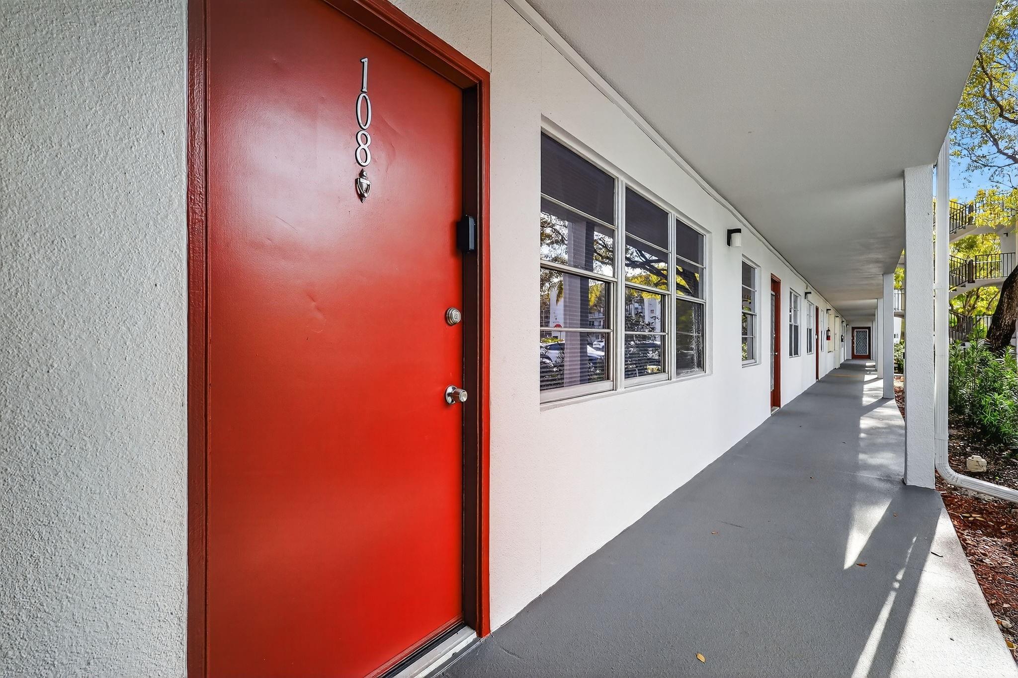 1251 SW 134th Way 108 A, Pembroke Pines, FL 33027, Pembroke Pines - Photo 5