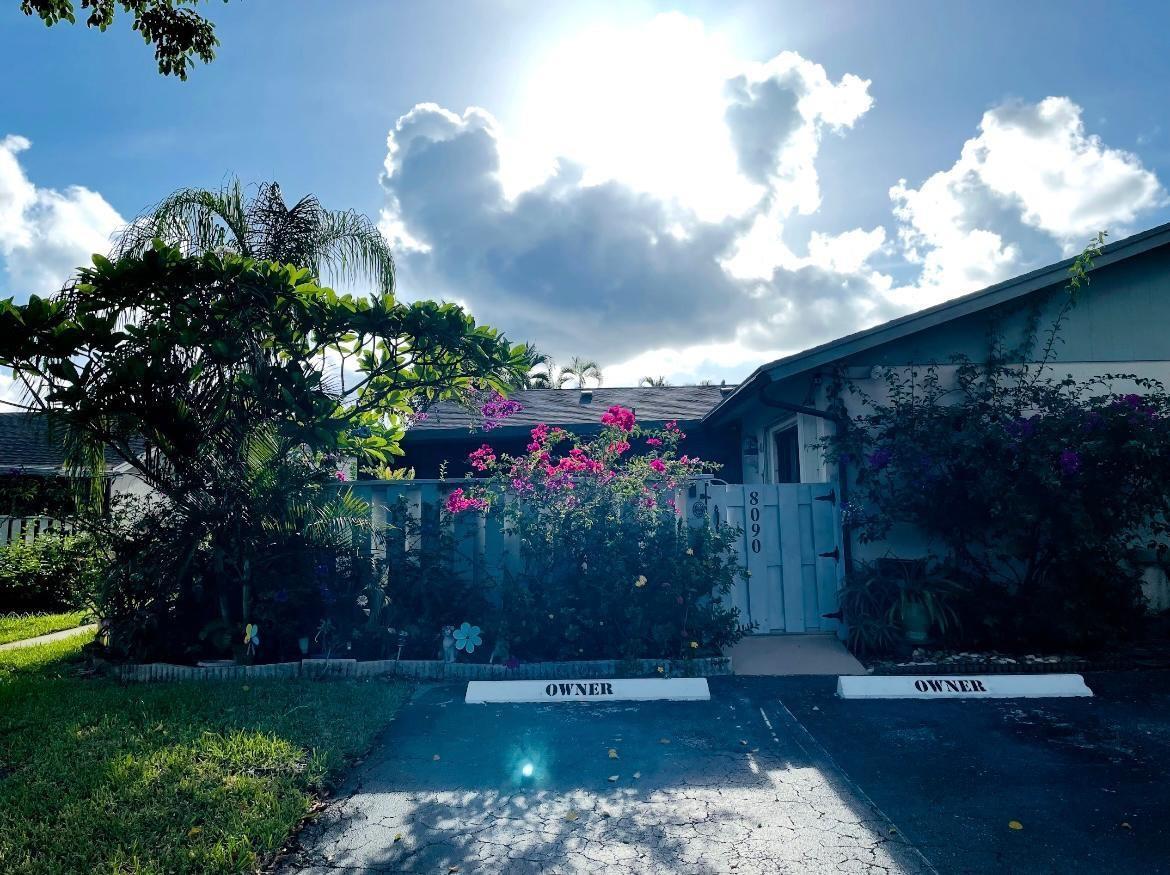 8090 Ambach Way 13-B, Hypoluxo, FL 33462, Hypoluxo - Photo 2