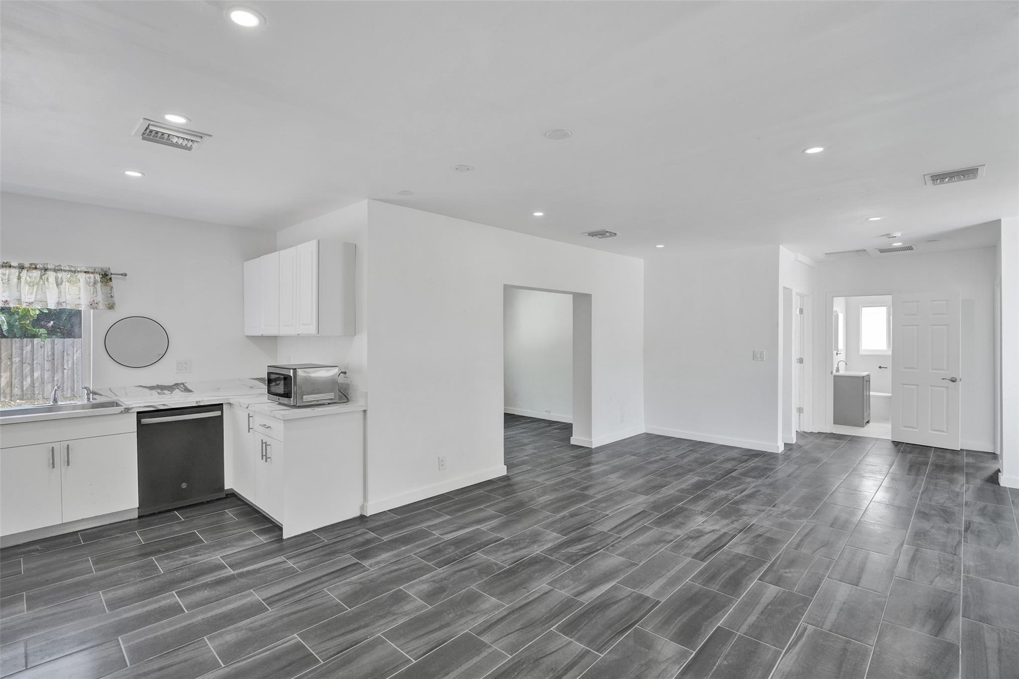 1904 SE 1st Avenue, Fort Lauderdale, FL 33316, Fort Lauderdale - Photo 2