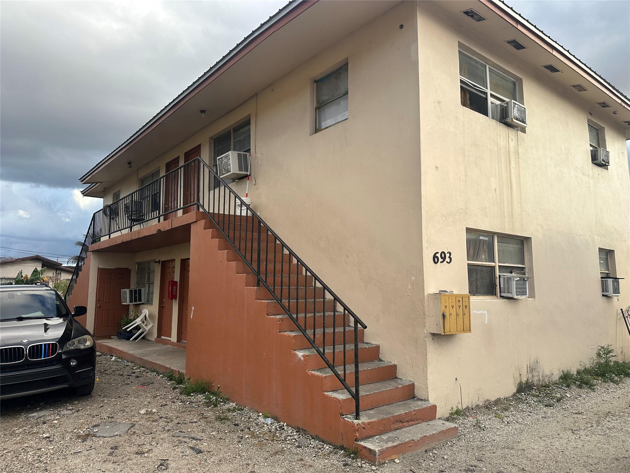 693 SW 5th Street, Belle Glade, FL 33430, Belle Glade - Photo 4