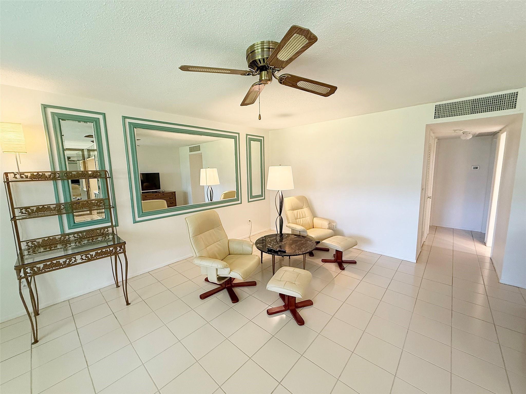 5208 NE 24th Terrace F106, Fort Lauderdale, FL 33308, Fort Lauderdale - Photo 4