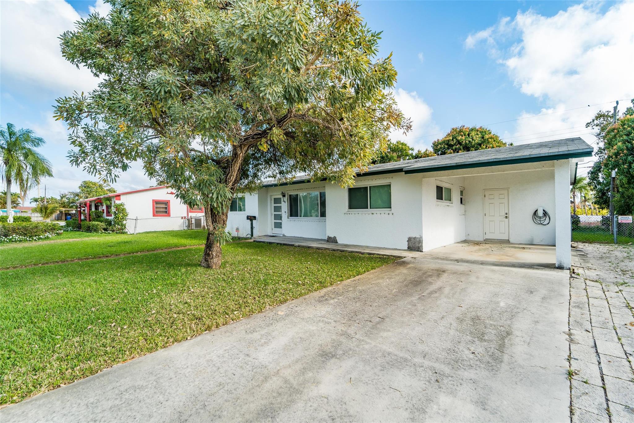 241 W 20th Street, Riviera Beach, FL 33404, Riviera Beach - Photo 2