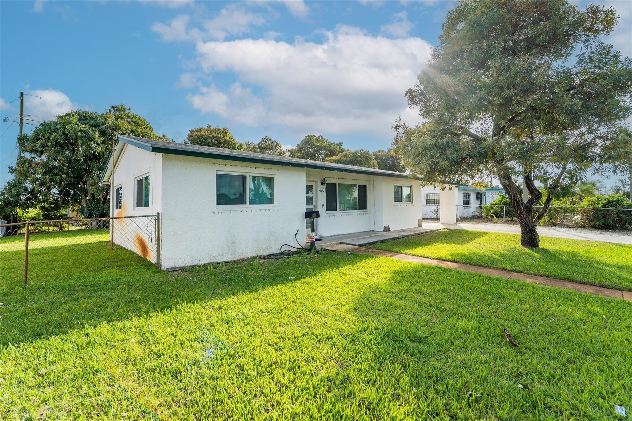 241 W 20th Street, Riviera Beach, FL 33404, Riviera Beach - Photo 3