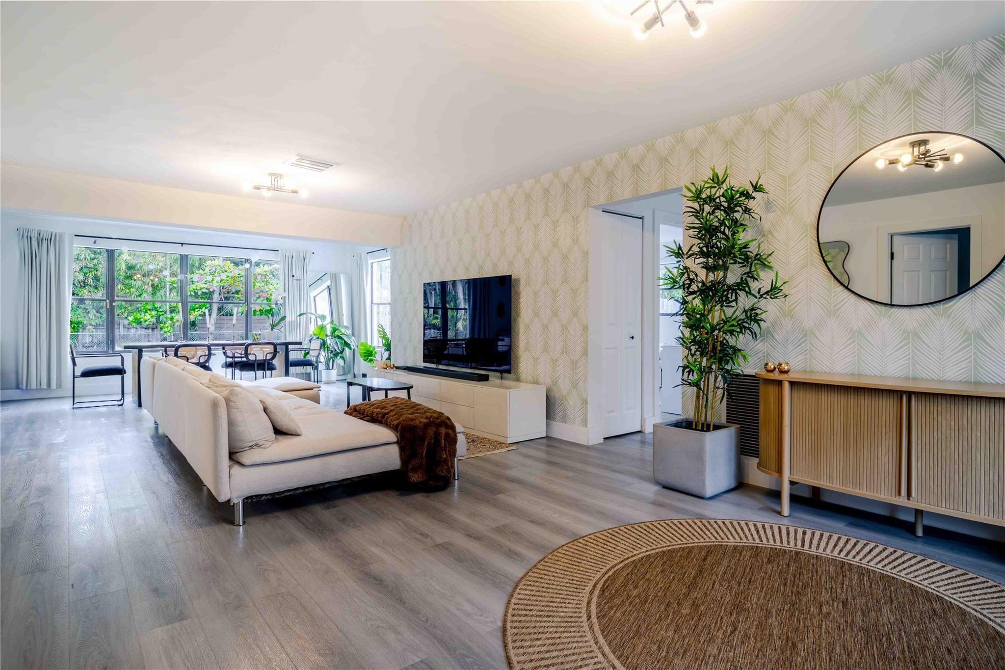 2515 NE 207th Street, Miami, FL 33180, Miami - Photo 4