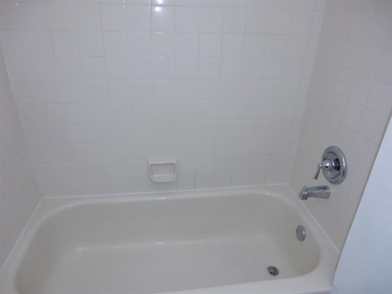 3243 104 Avenue, Coral Springs, FL 33065, Coral Springs - Photo 5