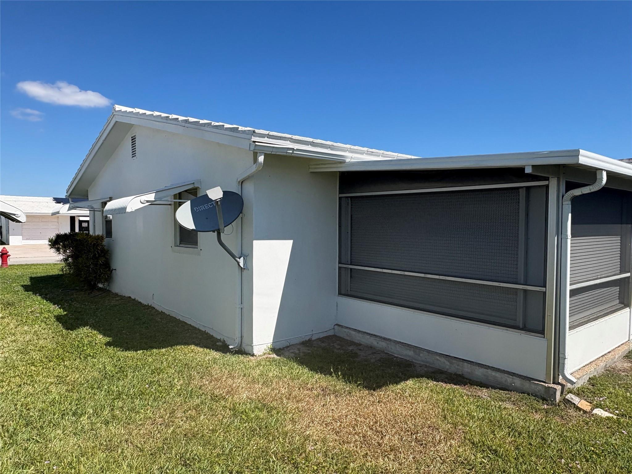 2392 SW 13th Terrace, Boynton Beach, FL 33426, Boynton Beach - Photo 4
