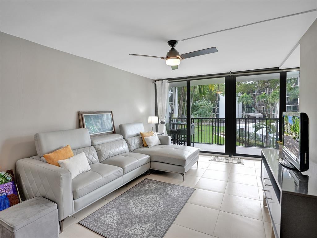 1301 River Reach Drive 201, Fort Lauderdale, FL 33315, Fort Lauderdale - Photo 2
