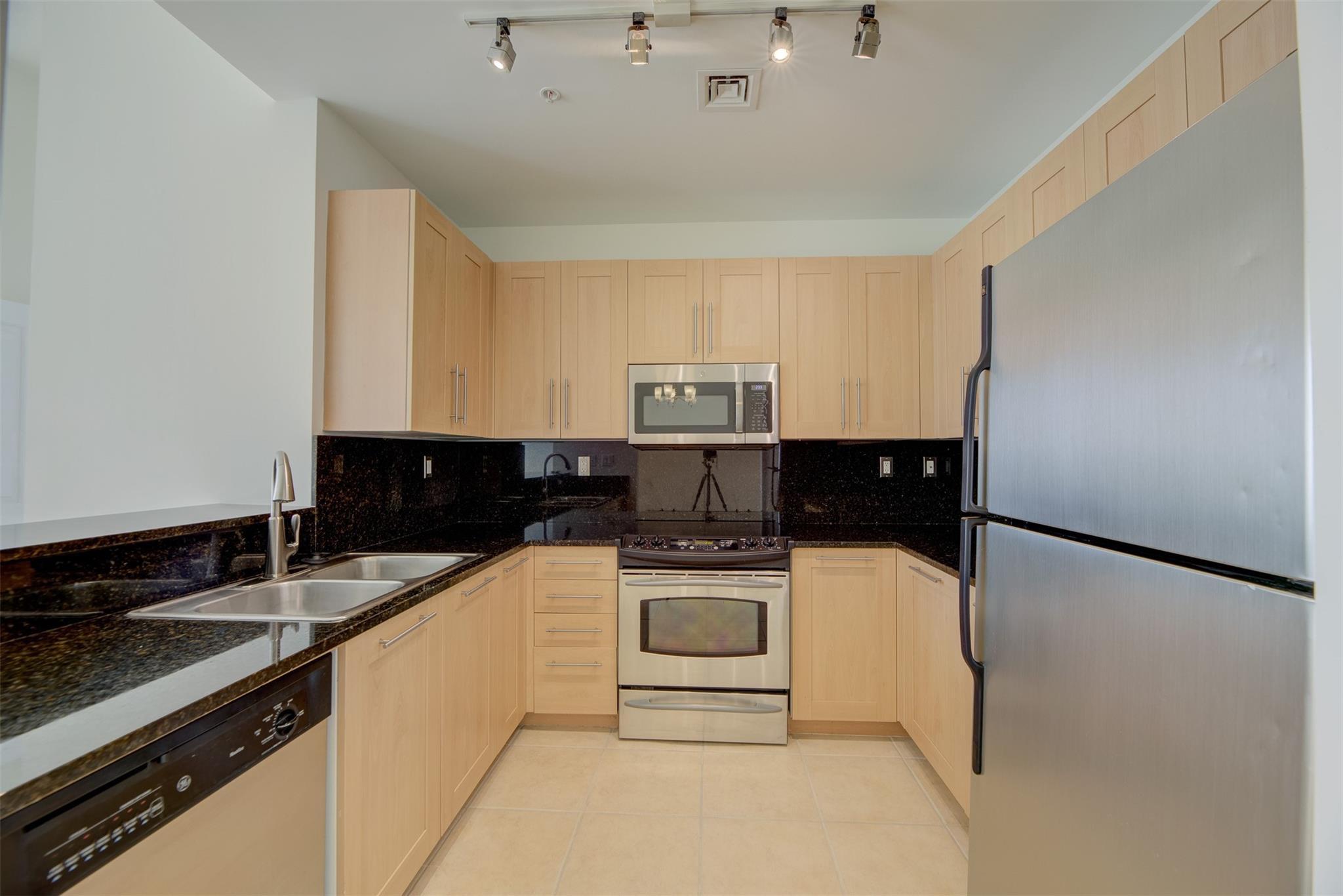 511 SE 5th Avenue 1913, Fort Lauderdale, FL 33301, Fort Lauderdale - Photo 3