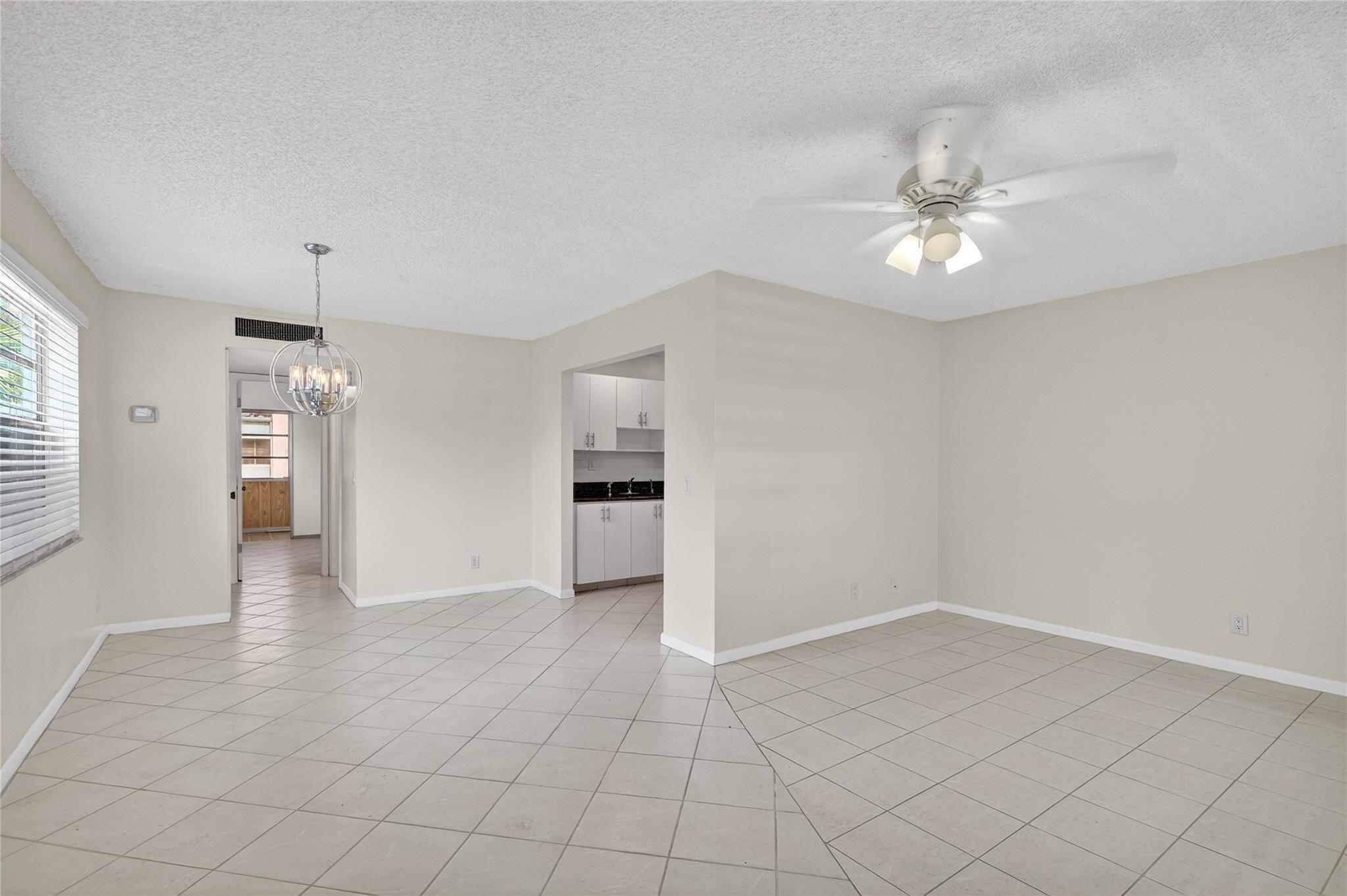 608 Normandy M, Delray Beach, FL 33484, Delray Beach - Photo 3