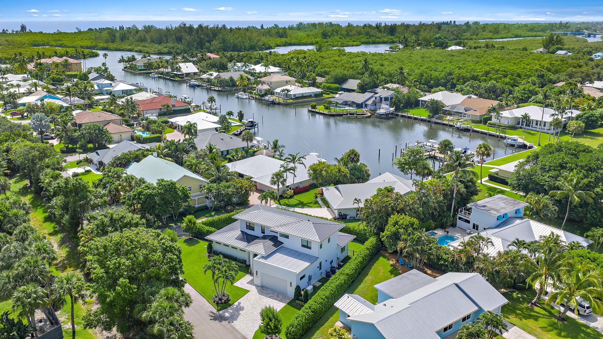10742 SE Burgee Court, Hobe Sound, FL 33455, Hobe Sound - Photo 3
