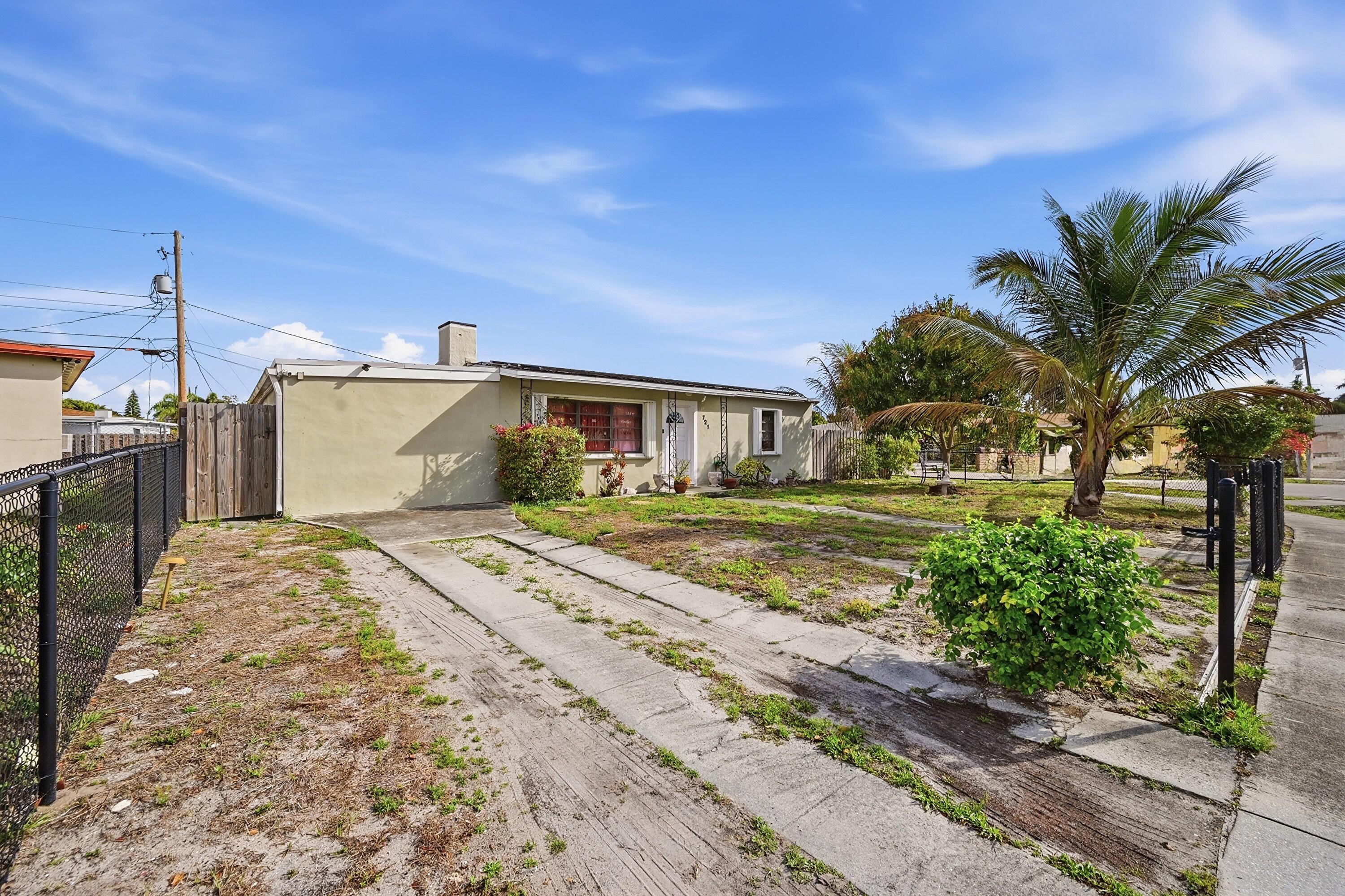 721 Dogwood Road, West Palm Beach, FL 33409, West Palm Beach - Photo 2