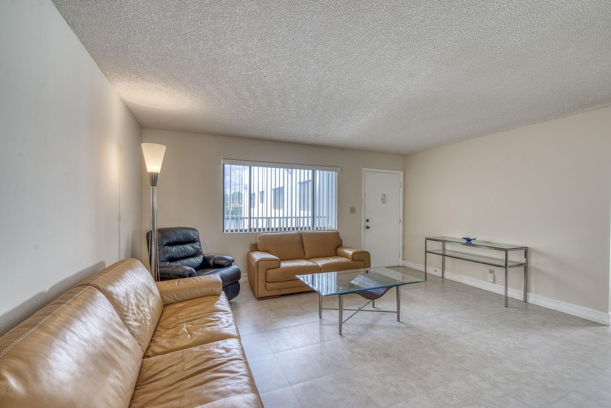15108 Ashland Drive 215, Delray Beach, FL 33484, Delray Beach - Photo 3