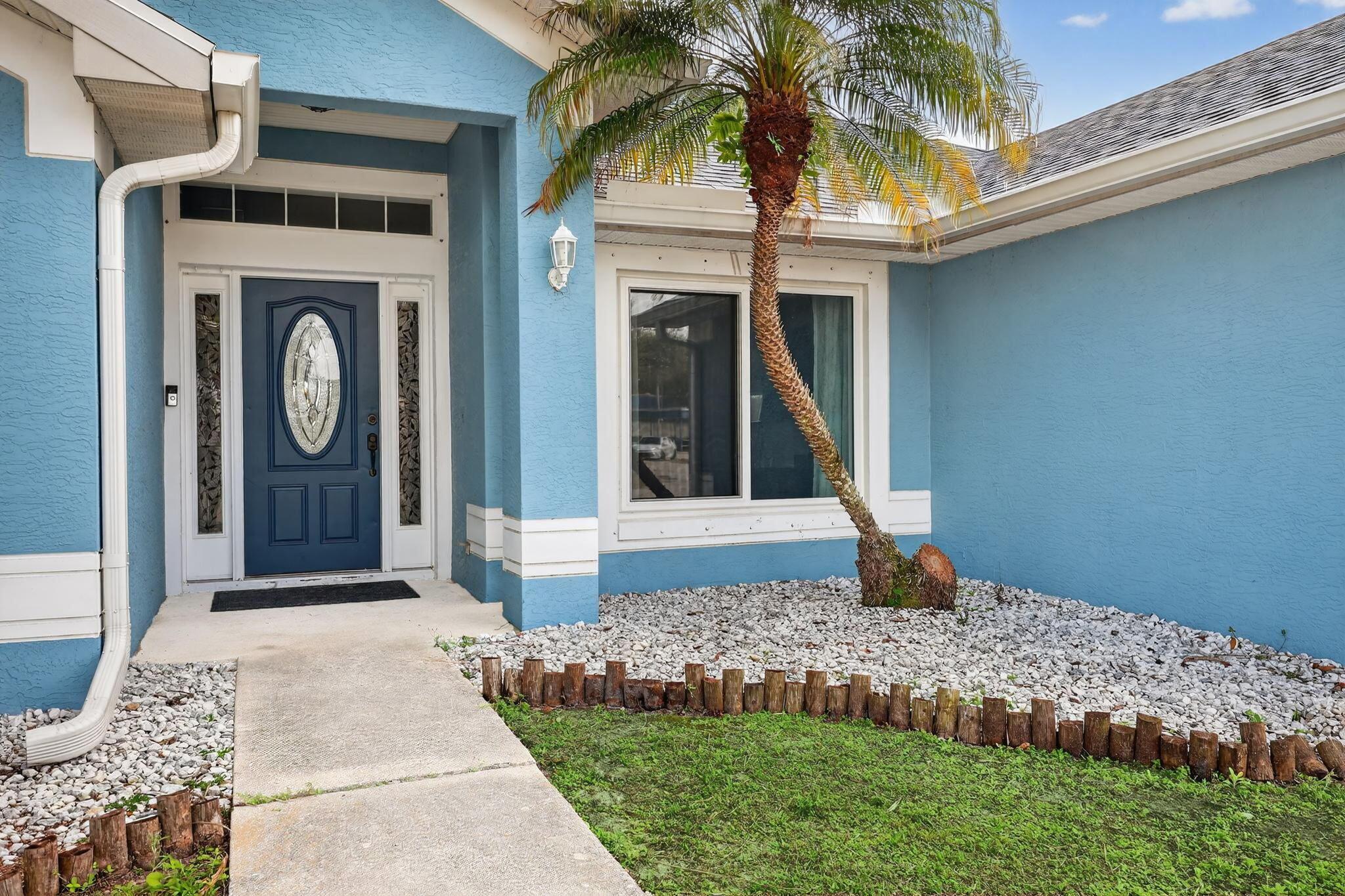 566 SW Sea Holly Terrace, Port St. Lucie, FL 34984, Port St. Lucie - Photo 4