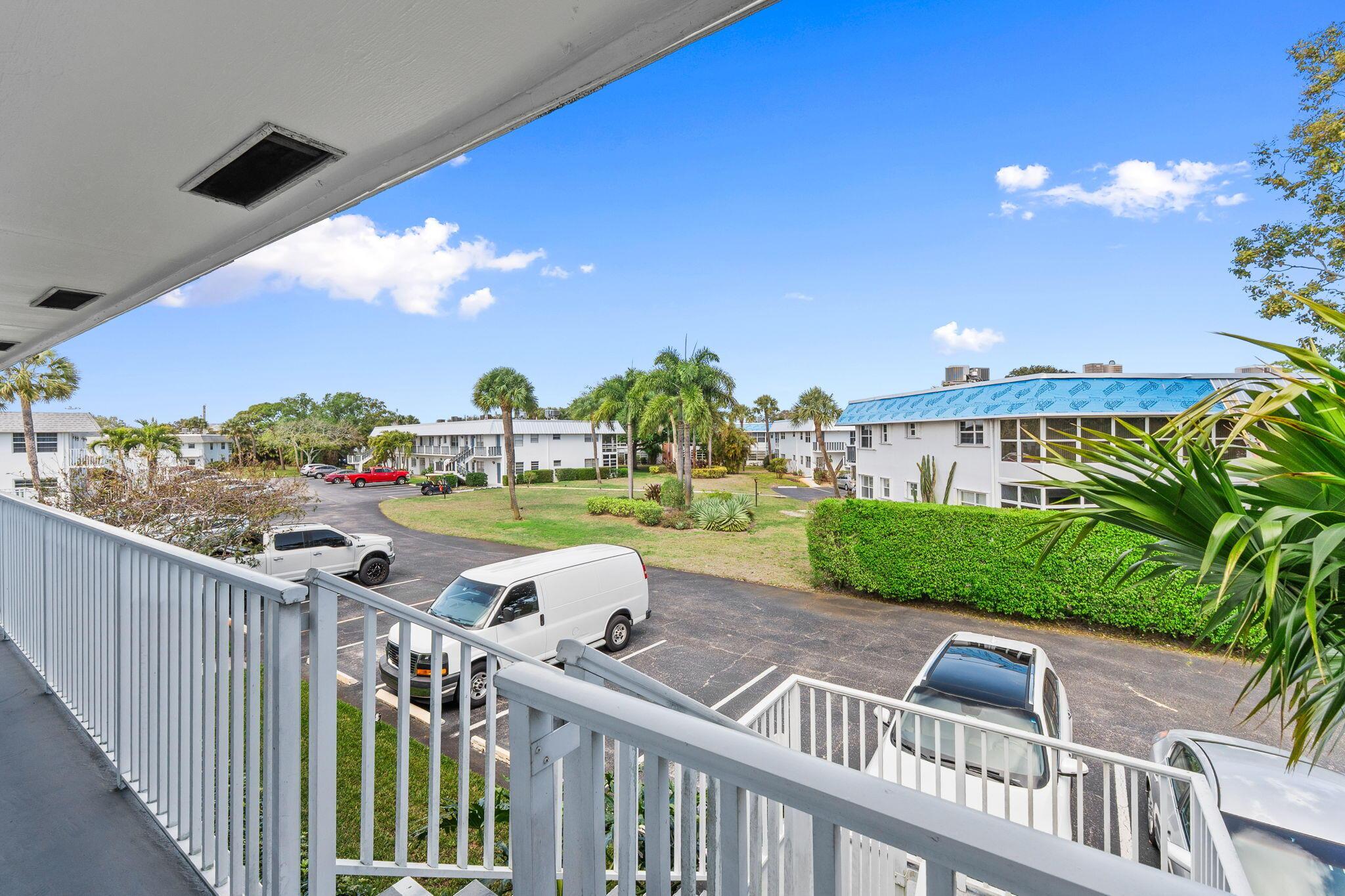 2929 SE Ocean Boulevard 129-10, Stuart, FL 34996, Stuart - Photo 2