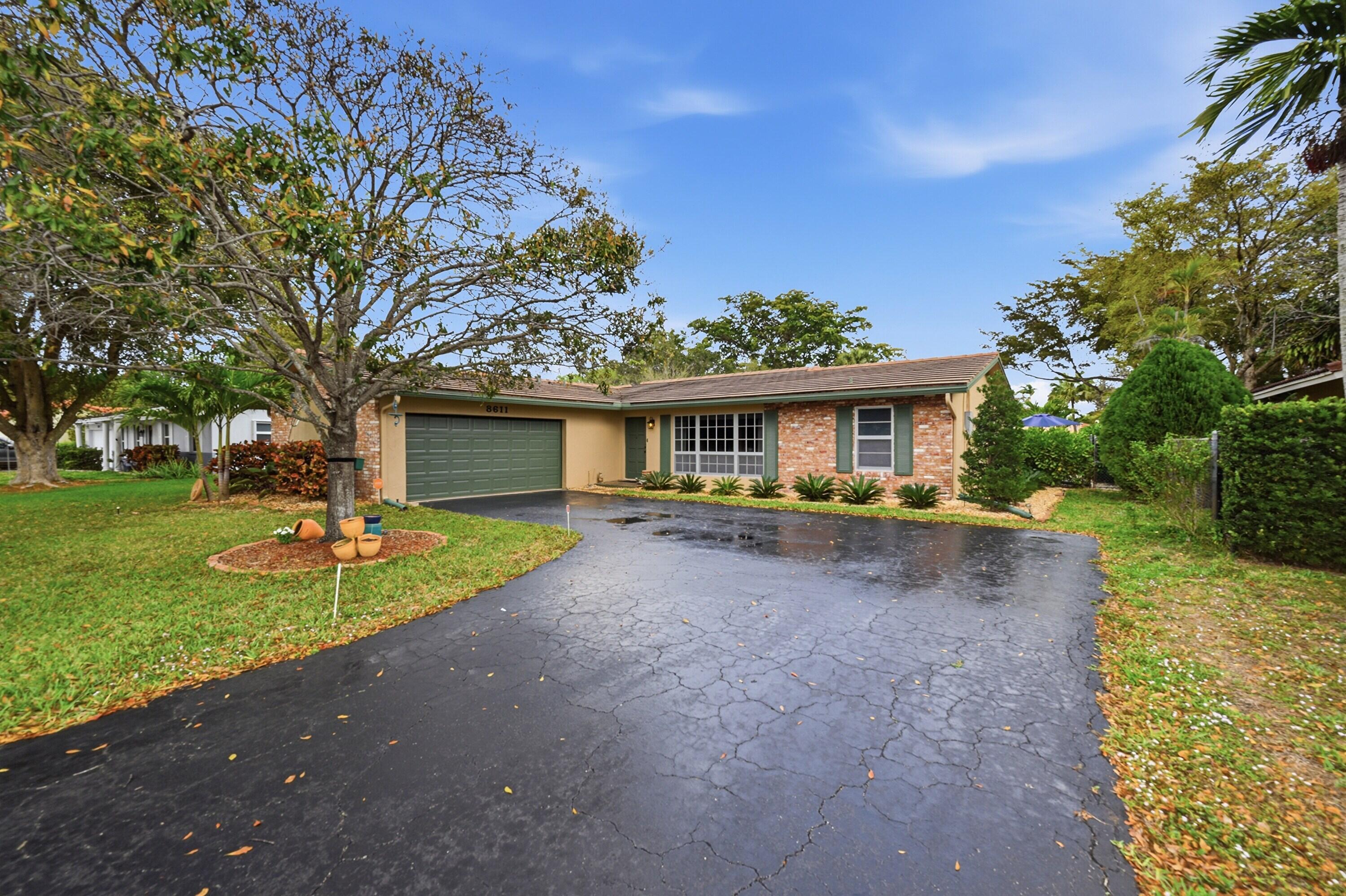 8611 NW 29th Drive, Coral Springs, FL 33065, Coral Springs - Photo 2