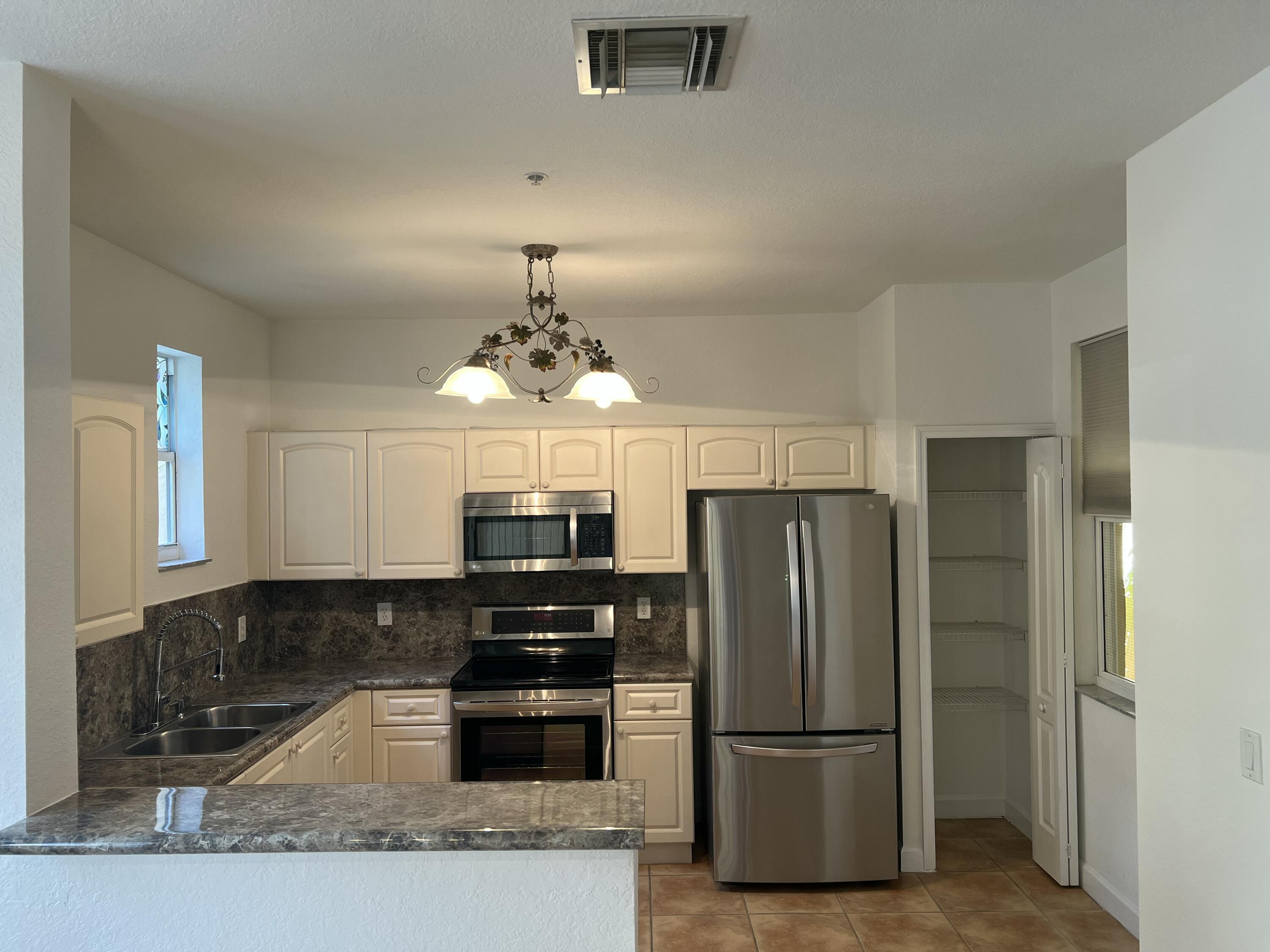 150 Jacaranda Country Club Drive 102, Plantation, FL 33324, Plantation